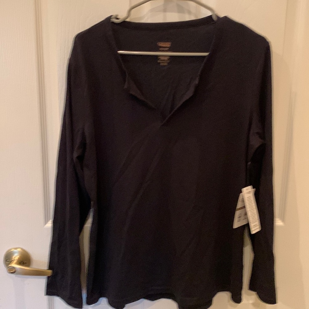 New Copper Fit thin black tee